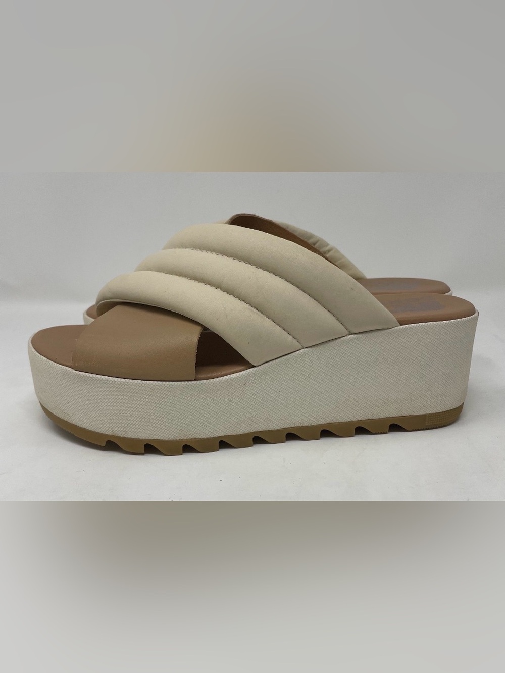 Sorel Cream and Tan Padded Platform Slide Wedge Sandal Size 6.5